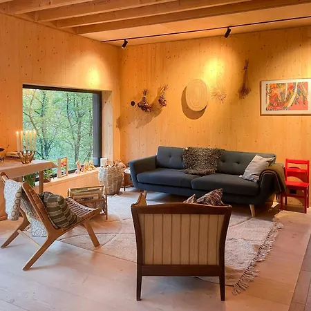 Holiday home Perfect Location By The Forest Edge In *